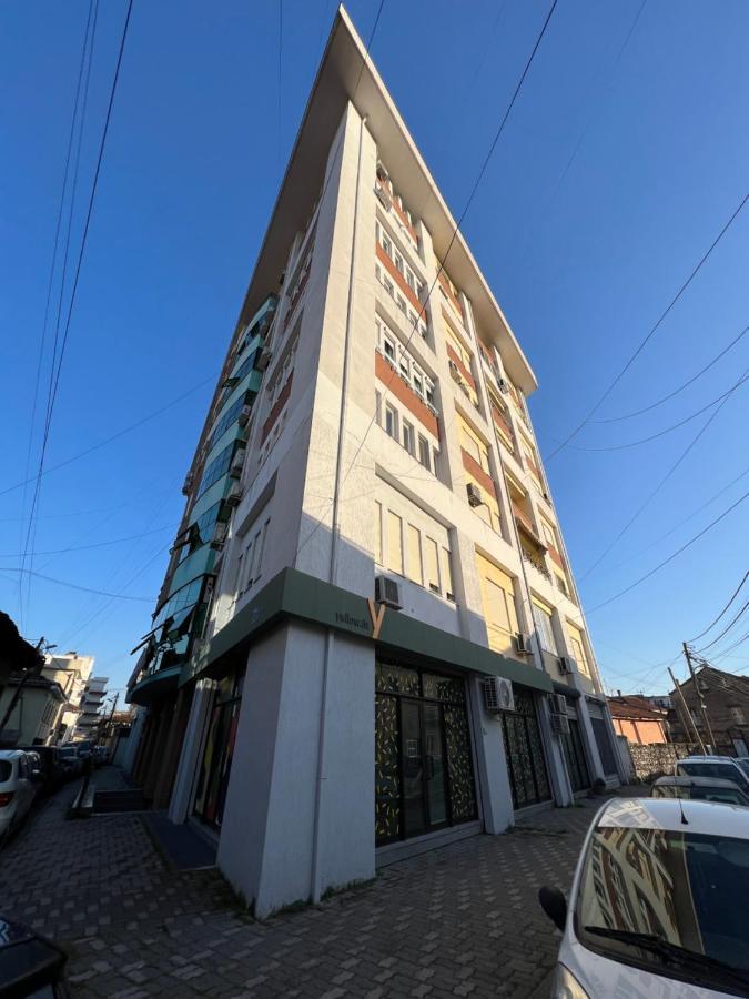 City Center Apartment In Shkoder Luaran gambar